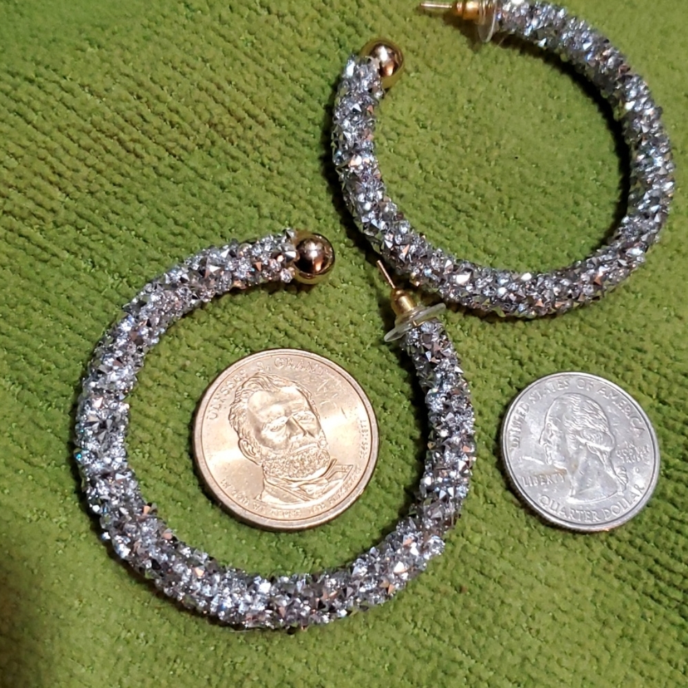 Earrings - Picture 4 of 5